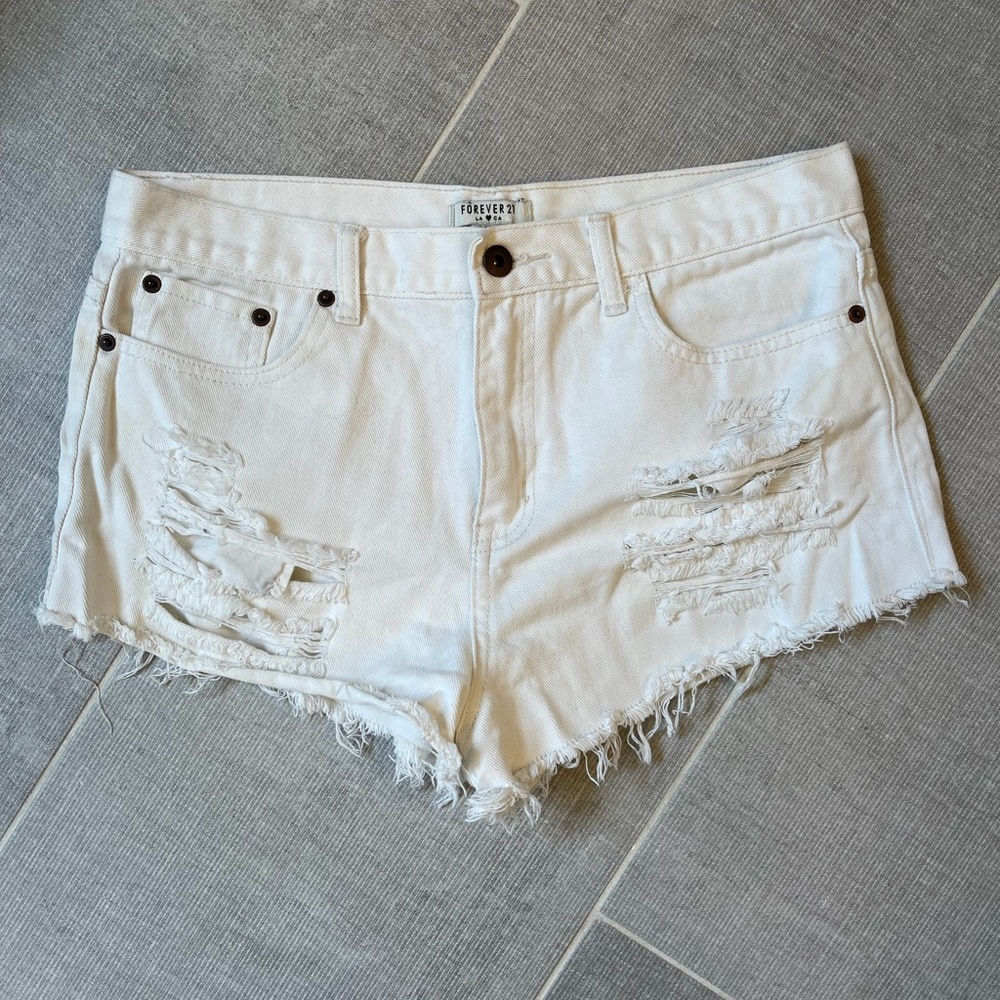 White high waisted shorts